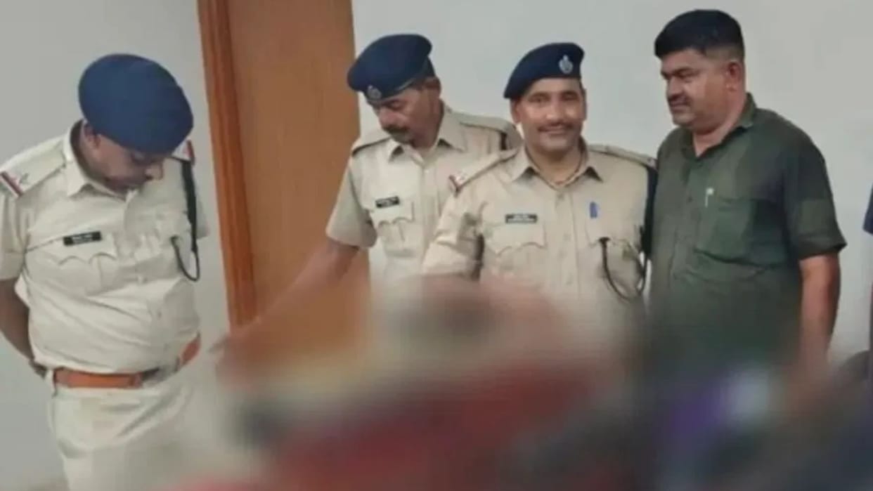 Gujarati man arrested with 110 bottles of illicit liquor from an AC coach of the Ashram Express