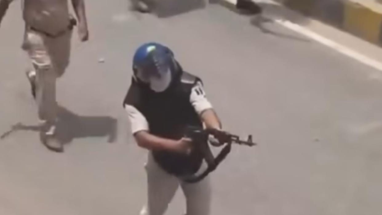 Bihar Cop Abhishek Patel Suspended After Video Shows Him Firing AK-47 at Protesting Students