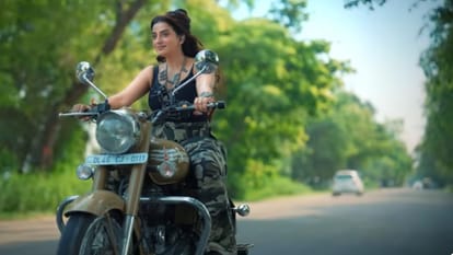 Bhojpuri actress Akshara Singh new Bolbam devotional Song Mein Deewani Mahakal Ki released
