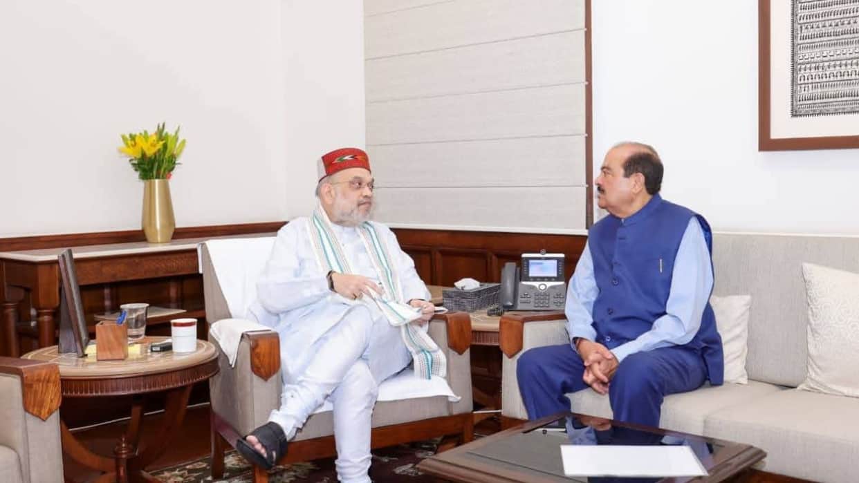 harsh mahajan meets amit shah discusses himachal political situation