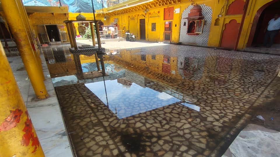 बदहाल पृथ्वीनाथ मंदिर