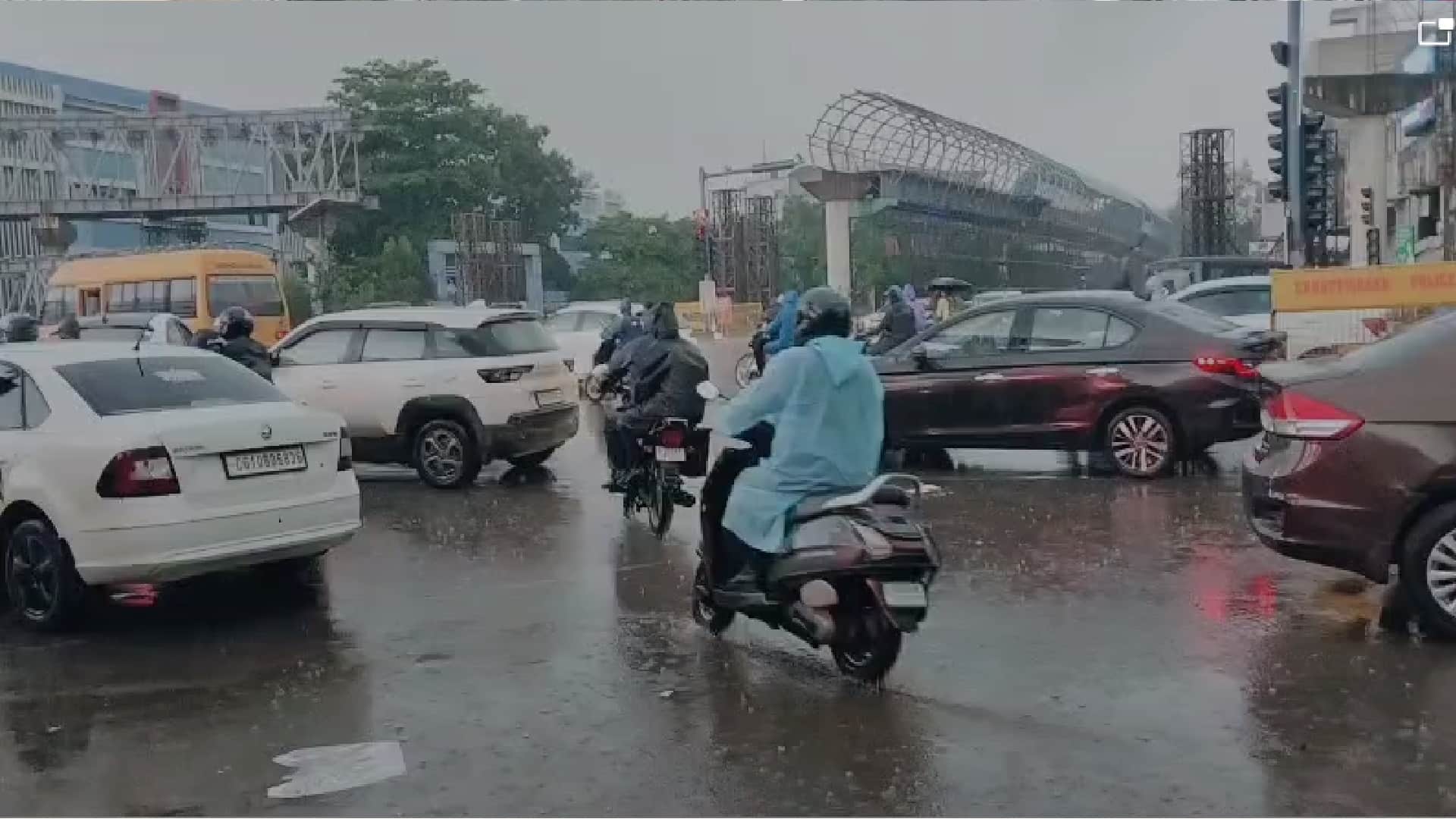 रायपुर में हुई झमाझम बारिश