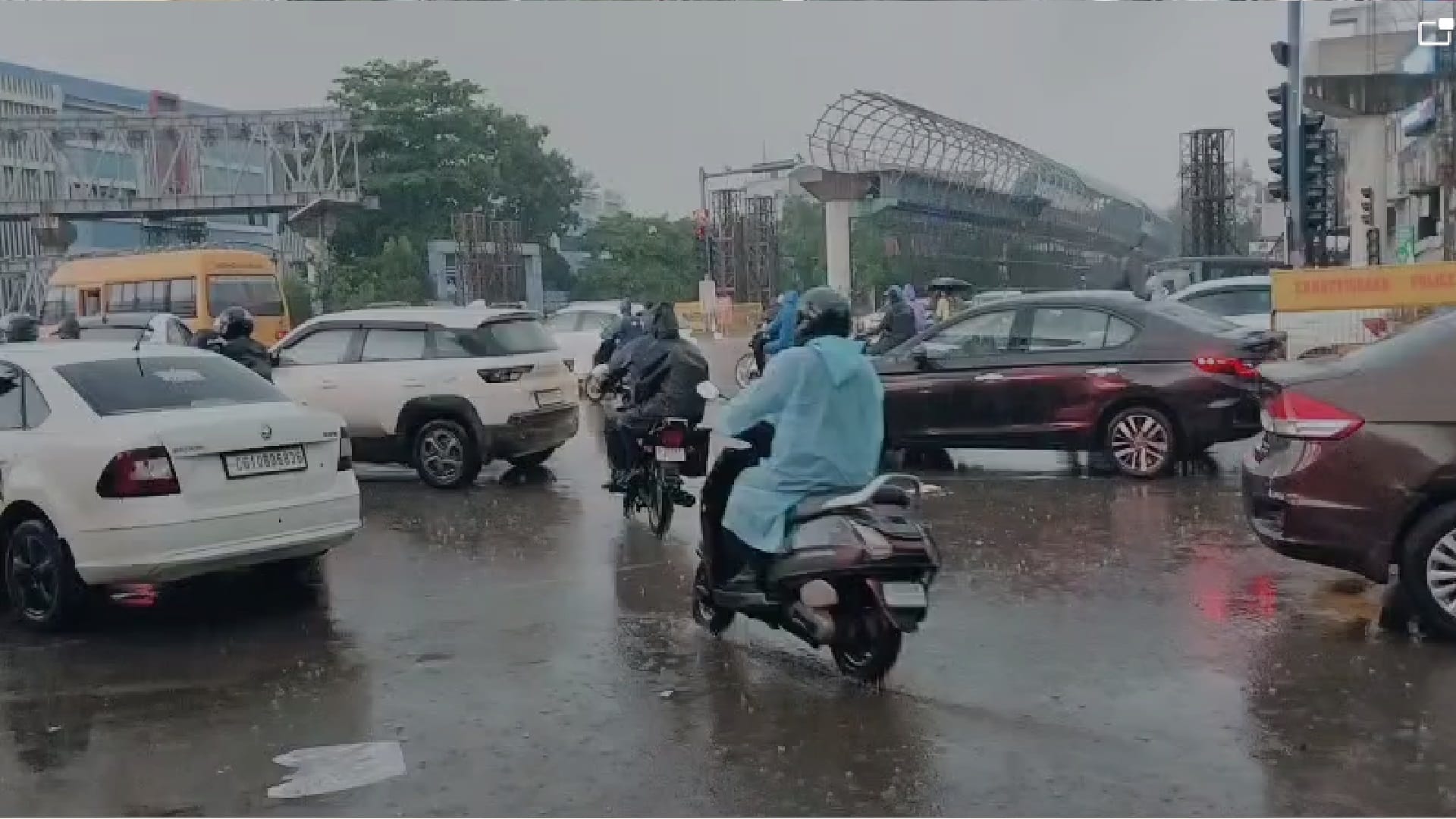 रायपुर में हुई झमाझम बारिश