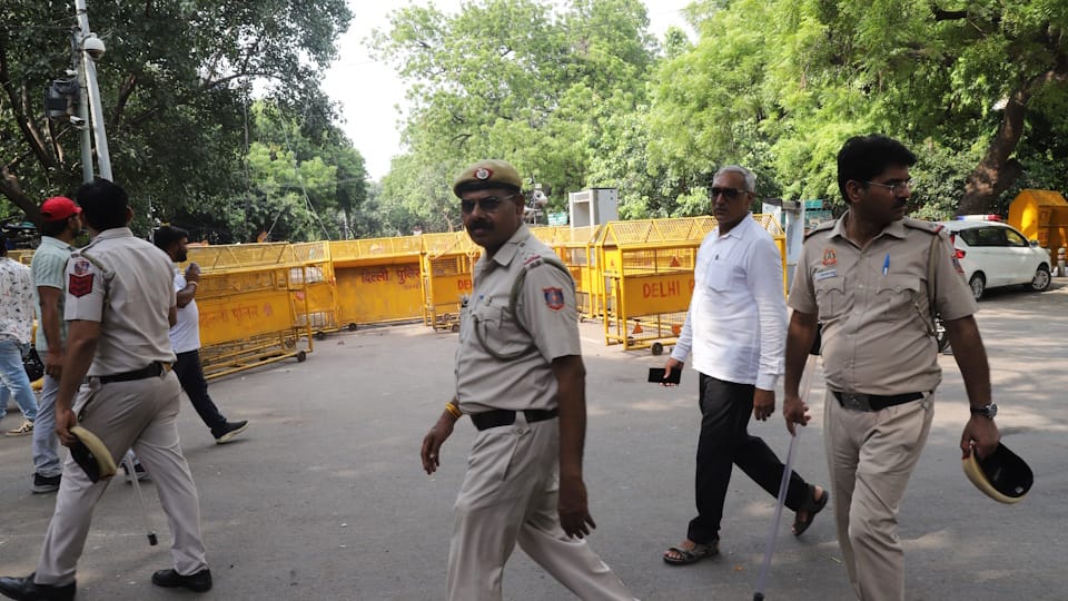 Protest against the Chief Election Commissioner at Jantar Mantar