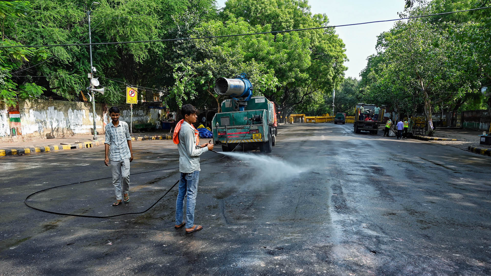 CJP Protest End Lutyens Delhi returns to normal; signs of the protest erased from walls