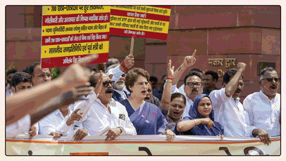 संसद परिसर में कांग्रेस का प्रदर्शन
