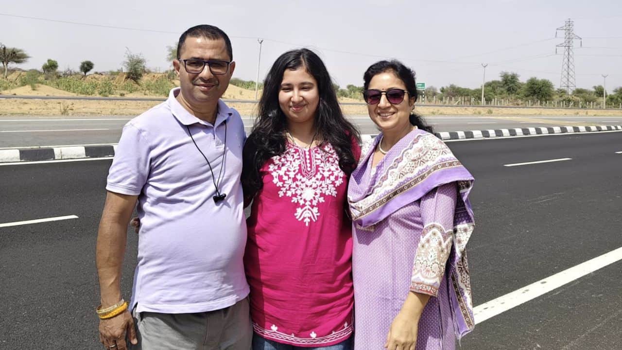 गेट परीक्षा में सफलता के बाद आईआईटी कानपुर में पीएचडी के लिए चयनित मेघना डोगरा।