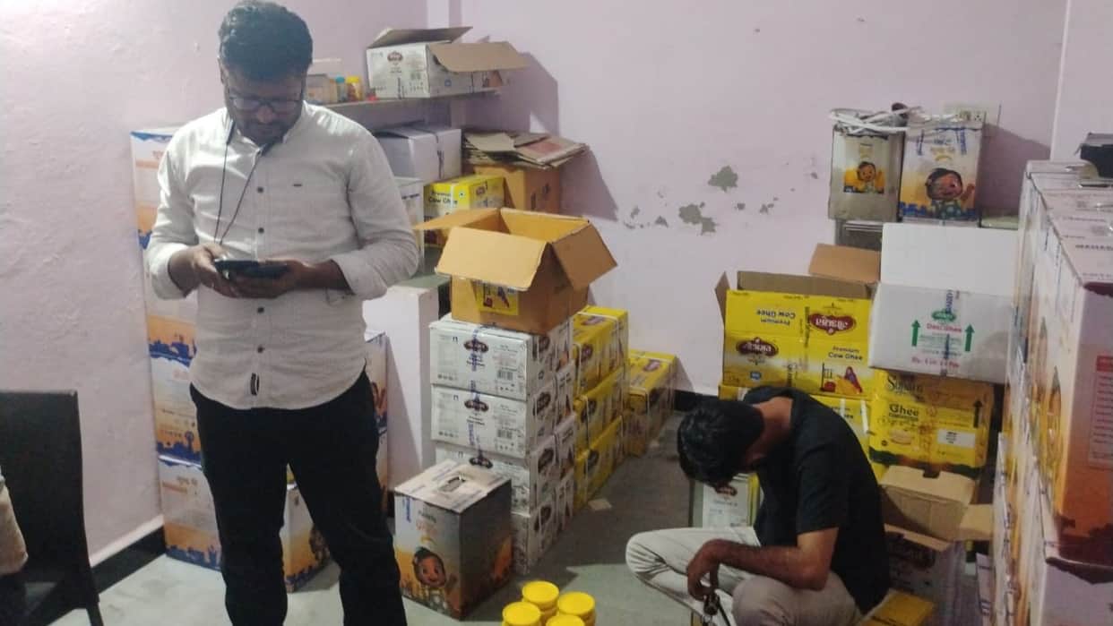 indore-news-food-safety-department-seizes-adulterated-ghee-worth-12-lakhs