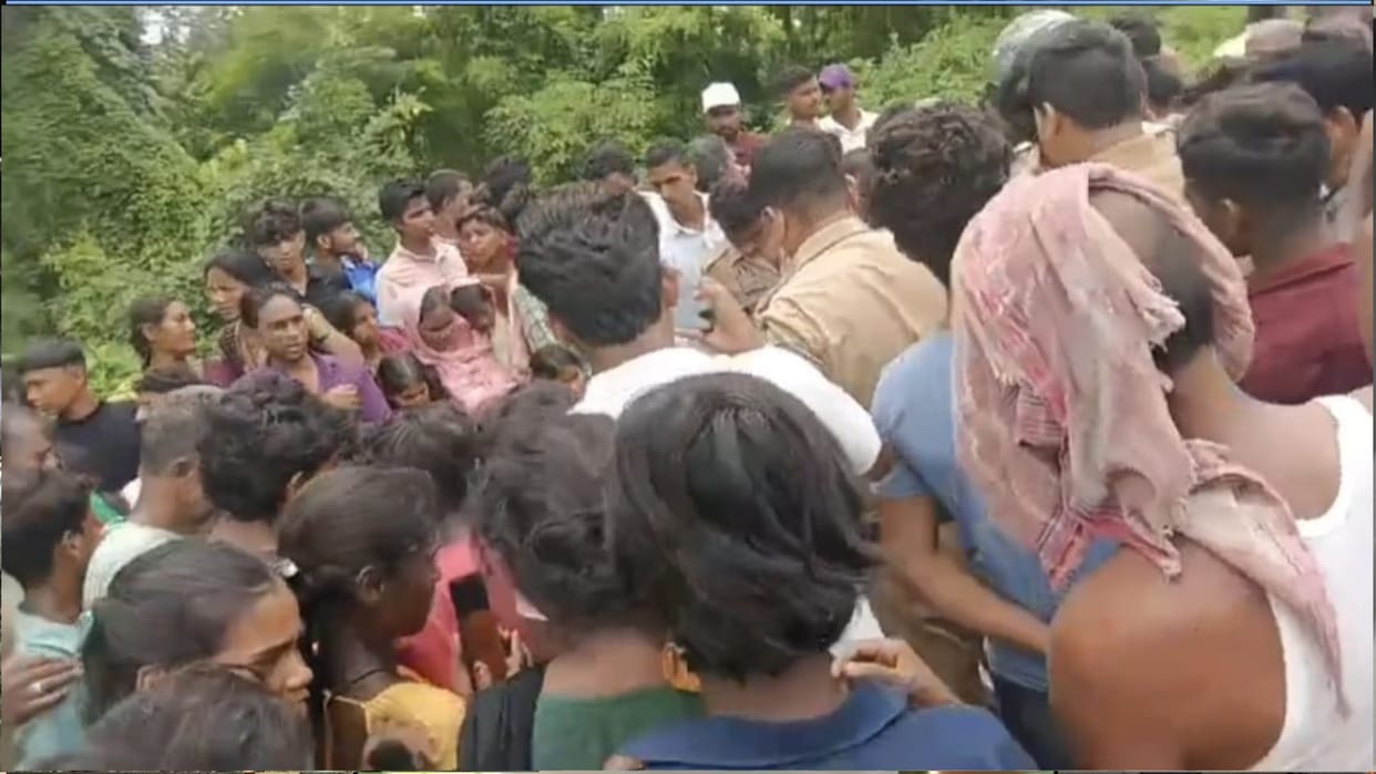 Youth killed in Kushinagar; stabbed to death.