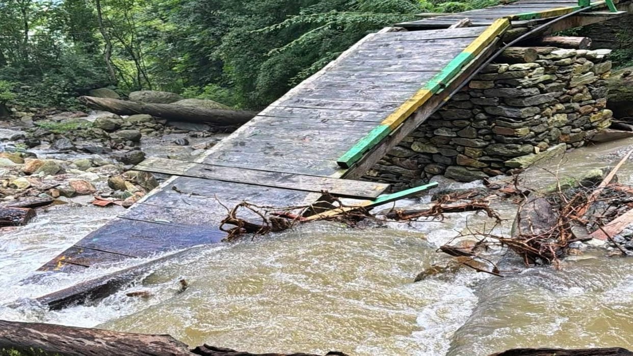 himachal cloudburst lahaul manali trekker death orange alert july 2026