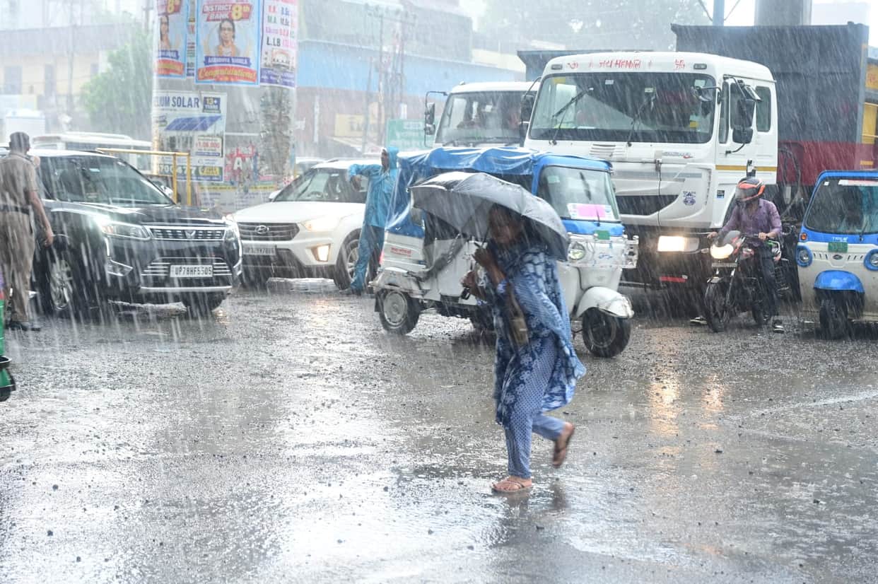 Bay of Bengal Weather System May Bring Light Rain to Kanpur in Next 24 Hours