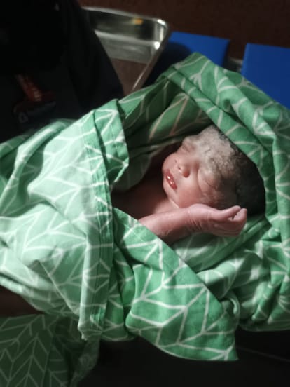Woman delivers baby boy aboard Gorakhdham Express with help from RPF personnel