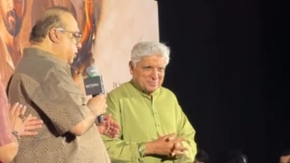 Batwara 1947 trailer launch event sunny deol got emotional shabana aazmi and Raj Kumar santoshi shares
