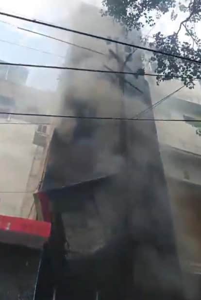 Banda News, Kalpana Garments Fire, Shop Fire, Fire Brigade, Banda Market, Uttar Pradesh News
