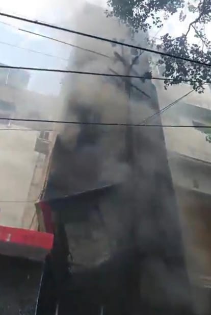 Banda News, Kalpana Garments Fire, Shop Fire, Fire Brigade, Banda Market, Uttar Pradesh News