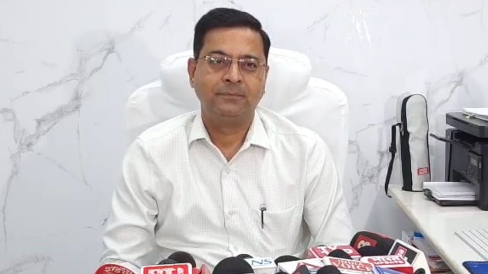 Dehradun Approach road to Nanda ki Chowki bridge caves responsible officials and contractor will face action