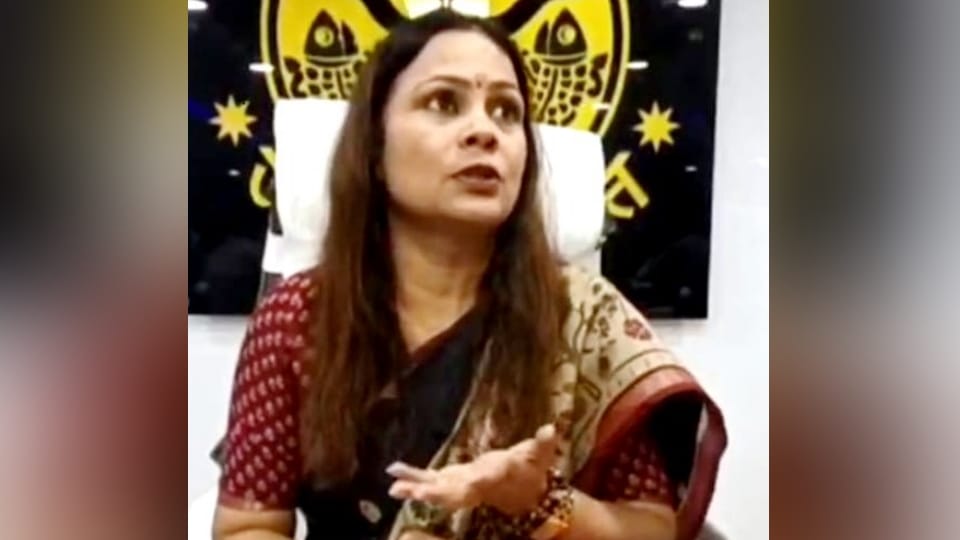 UP: Women's Commission member says women are singing and dancing more due to free data