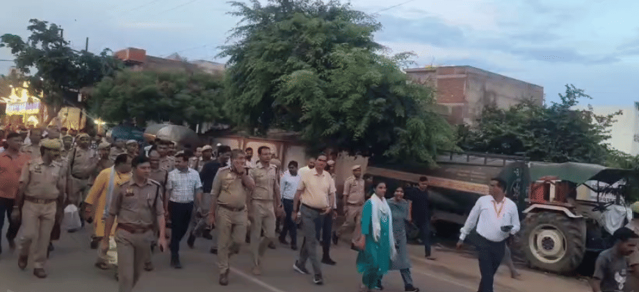 Sea of Devotees Flocks to Govardhan Ahead of Mudiya Purnima