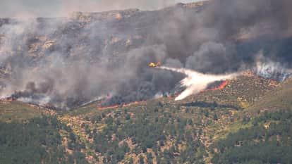 Wildfires in Europe France Spain affected from Fire Cloud Climate Change Pyrocumulonimbus thunderstorm explain