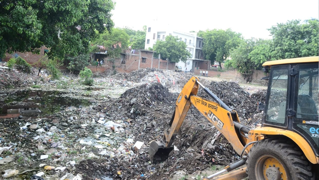 Varanasi Municipal Corporation freed government pond worth ₹100 crore from encroachment