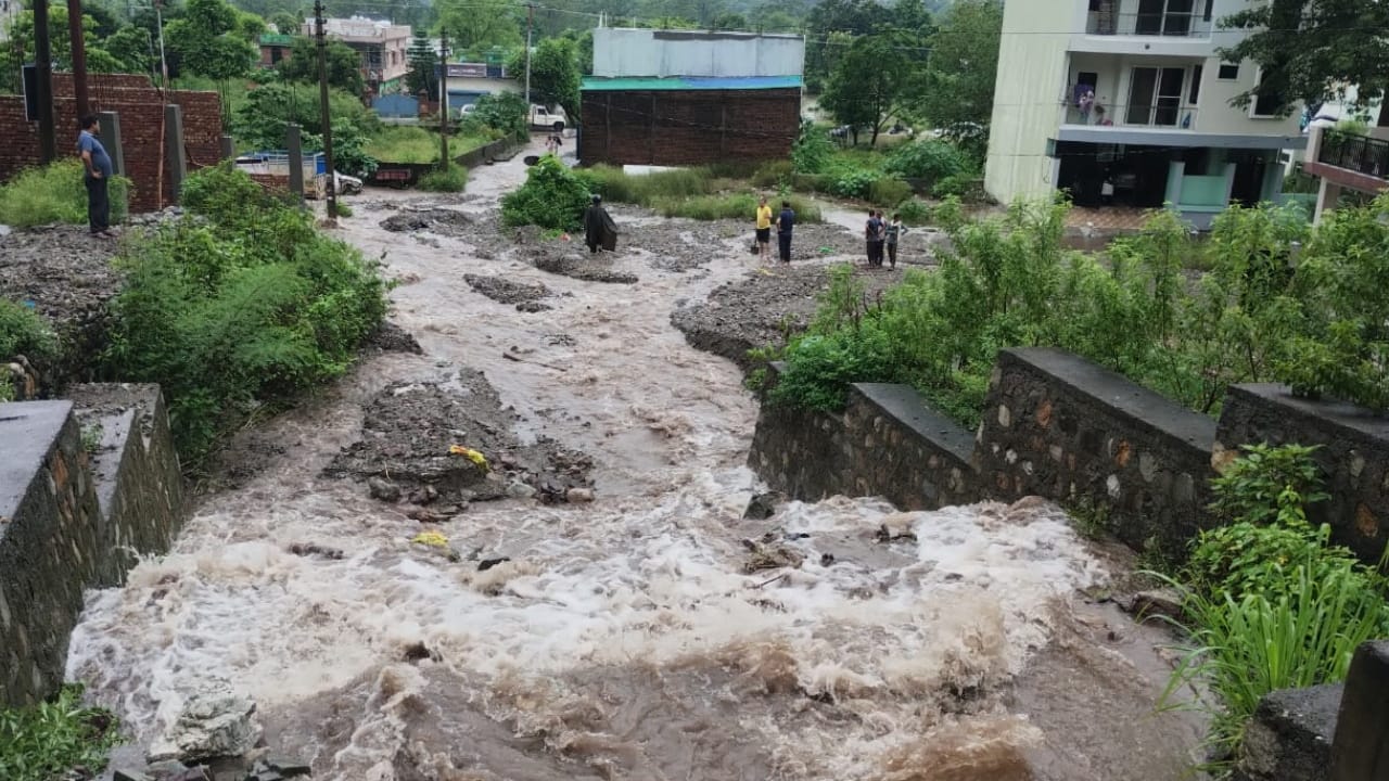 Uttarakhand Rainfall Recorded in Maldevta 233 mm Highways Blocked Flood Threat Char Dham Yatra update