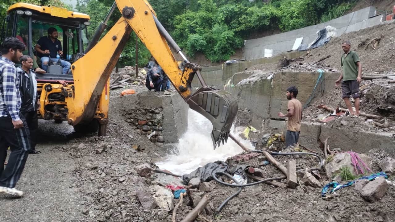 Uttarakhand Rainfall Recorded in Maldevta 233 mm Highways Blocked Flood Threat Char Dham Yatra update