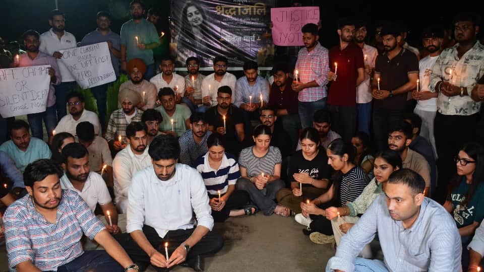 Death of Chandigarh PU research scholar Jyoti Family refuses to claim body demands CBI probe