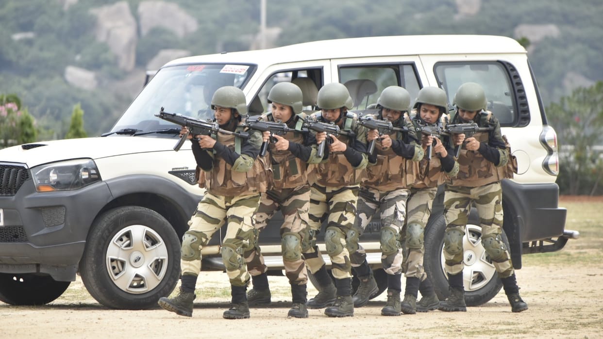 cisf-first-women-quick-reaction-team-qrt-batch-passes-out-bengaluru-training-centre