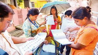 जनगणना करतांना अधिकारी विचारणार 40 प्रश्‍नप्रथमच जात नोंदवली जाणार; व्यक्ती आणि कुटुंबाची माहिती