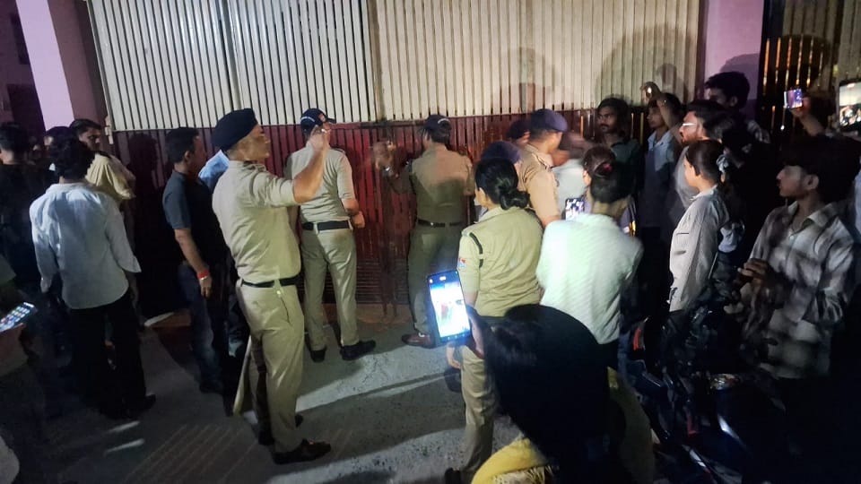 Students protest at Surajmal Nursing College kichha