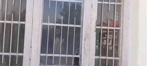 पुरानी खिड़की सांकेतिक