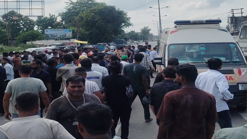 man crossing the road was crushed by a dumper in rudrapur