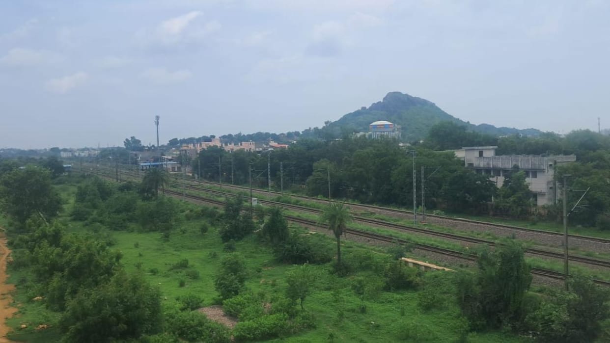 Jhansi: Monsoon active again; weather shifts following overnight drizzle