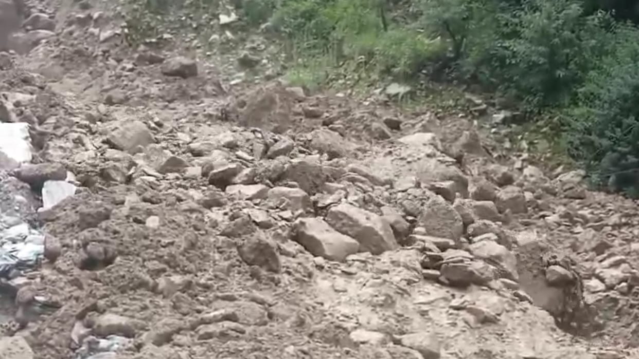 Uttarkashi Landslide in Syanachatti Boulder and Debris Flow Threatens Bailey Bridge on Yamunotri Highway