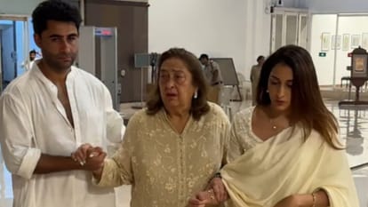 Randhir Kapoor To Babita These celebs attend Reema Kapoor mother in law koshu jain Prayer meet
