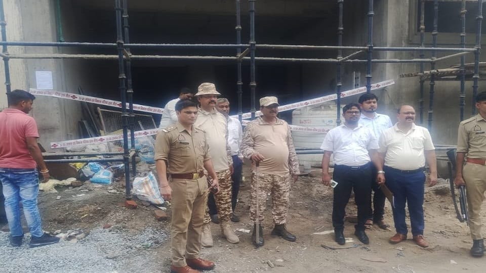 Five Illegal Buildings Sealed in Agra's Kamla Nagar Over Unauthorised Construction