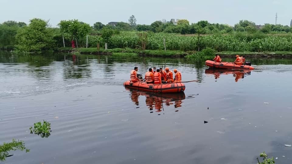 Bulandshahr Tragedy 11-Year-Old Schoolgirl Swept Away in Drain After School Ignored