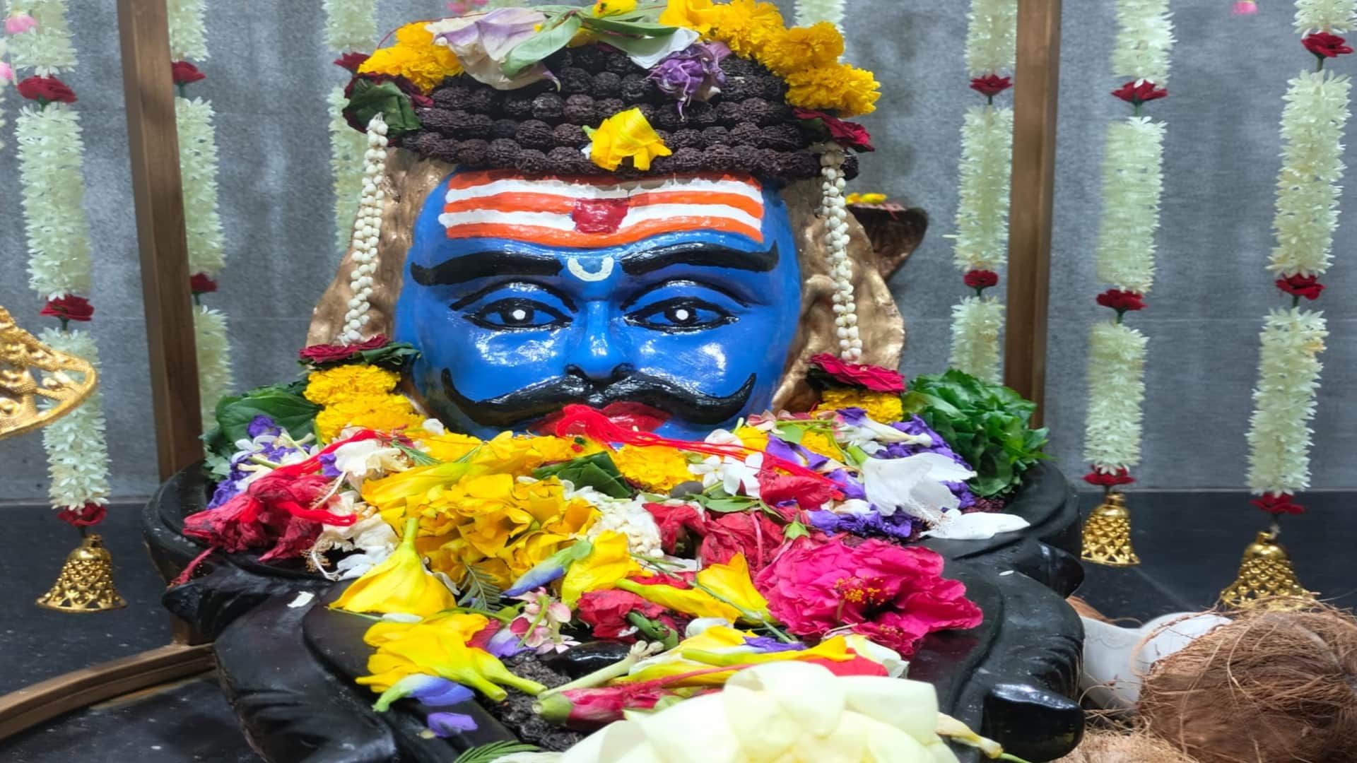 महादेवघाट स्थित हाटकेश्वरनाथ मंदिर