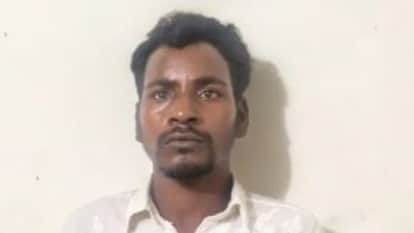 पुलिस हिरासत में आरोपी