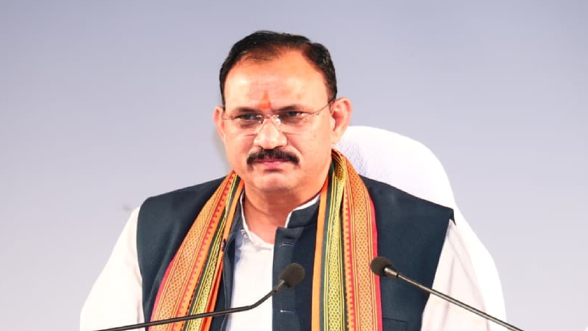 स्वास्थ्य मंत्री श्याम बिहारी जायसवाल