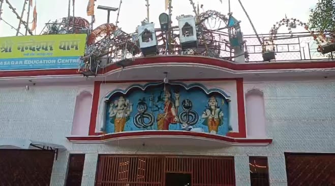 Kanpur crowd of Shiva devotees has gathered at Shri Nandeshwar Dham in Sarsaul a center of devotion and faith