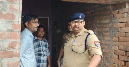 Farrukhabad Mother killed by having her head crushed with a brick and a grinding stone sister also attacked