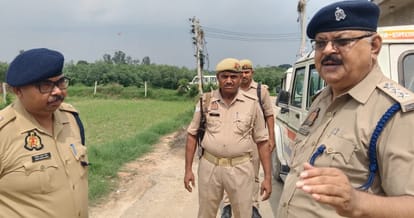 Farrukhabad Mother killed by having her head crushed with a brick and a grinding stone sister also attacked