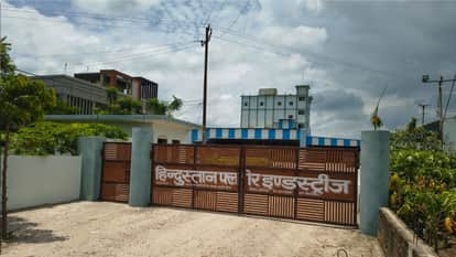 Income Tax raids three establishments in Maharajganj; ₹2 crore in cash seized.