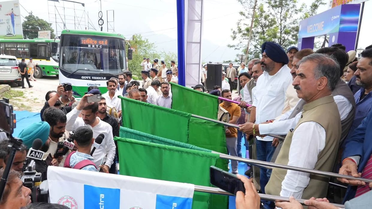 hrtc 297 electric buses 1000 e buses 100 hydrogen buses himbus plus card himachal