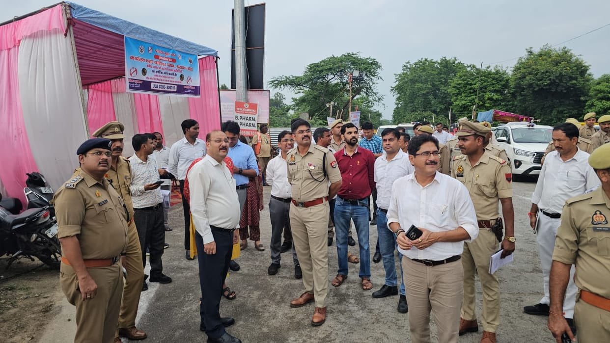 Meerut: DM Inspects Kanwar Track Route, Directs Officials to Complete Preparations