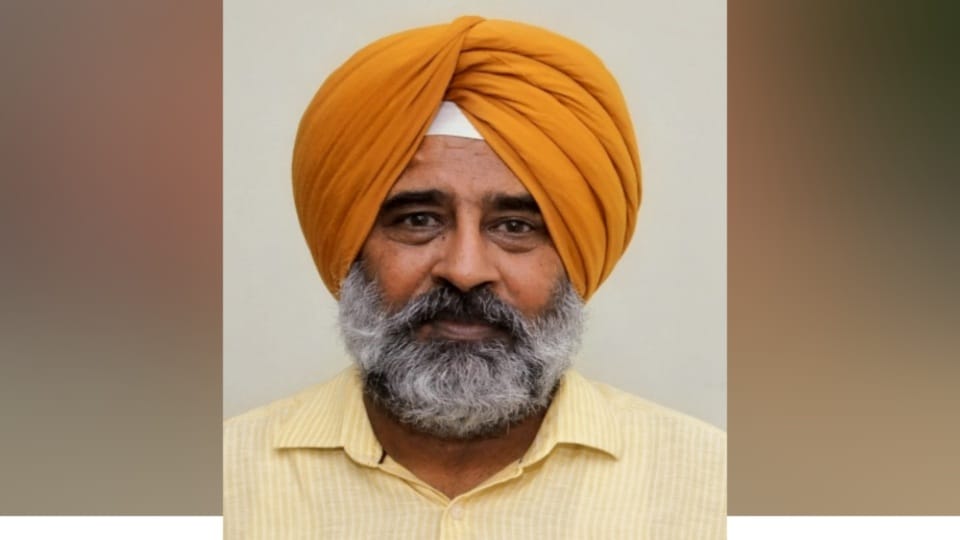 MLA Pargat Singh expressed objection to the change in the hockey team jersey color