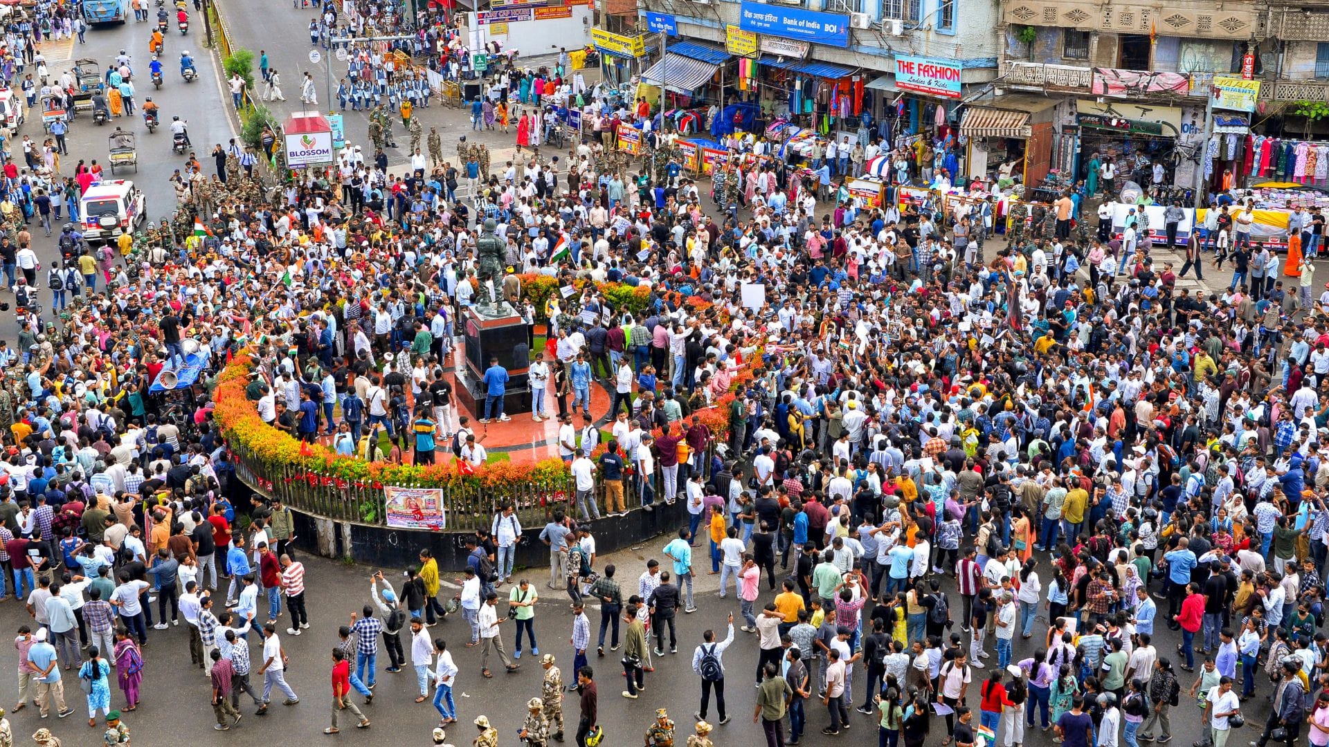 रांची में जेपीएससी के विरोध में जुटे छात्र