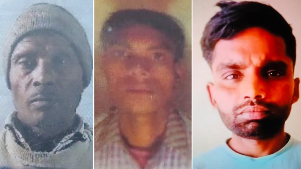 UP: Tragic accident in Baghpat; the projecting slab of a house under construction collapsed, three died