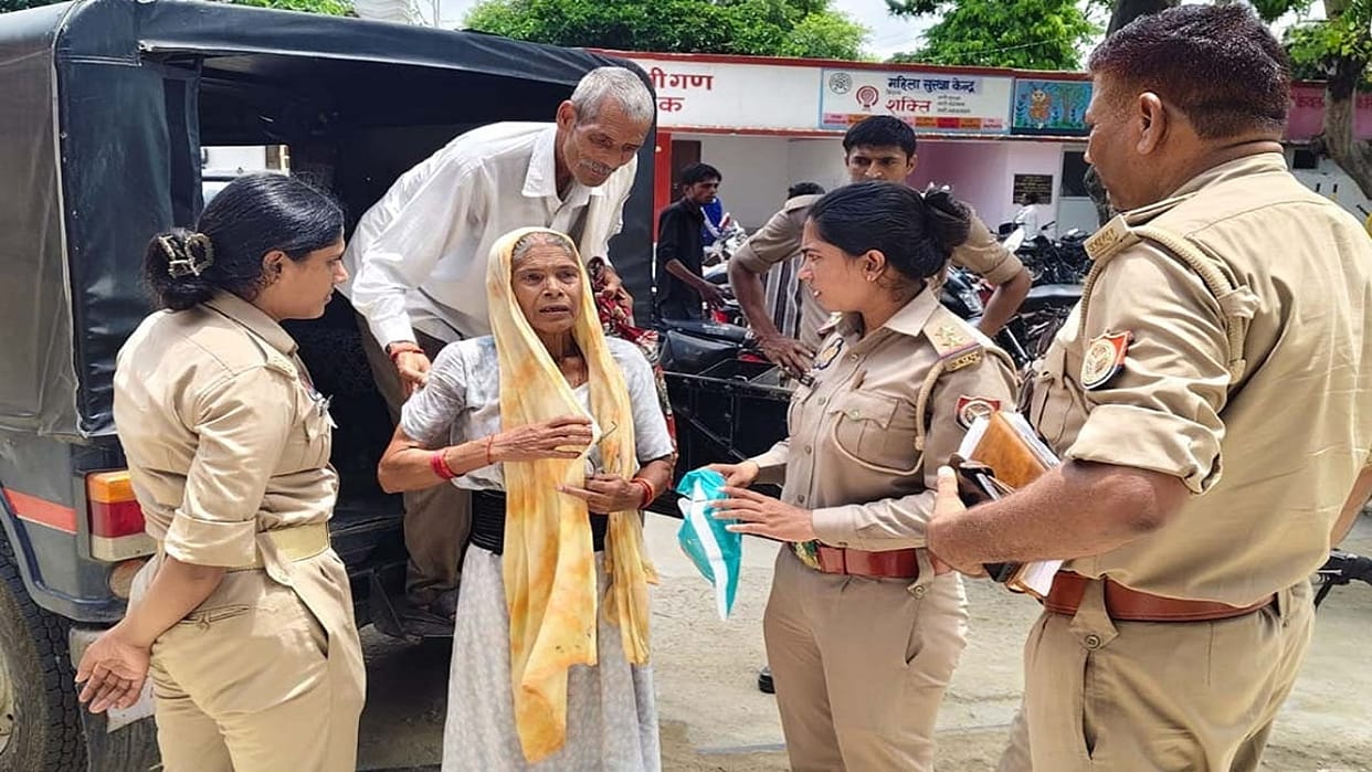 Elderly woman attempts self-immolation at the Tehsil office in Shahjahanpur
